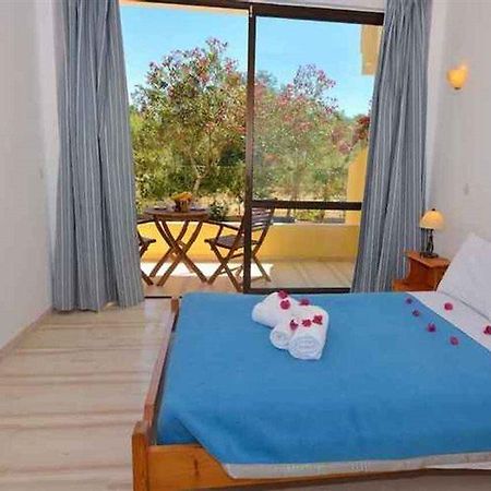 Alexandra Apartments เลฟคิมมี ภายนอก รูปภาพ